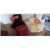 Image 1 : CUSHIONS, SEATS, PILLOWS