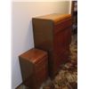 Image 4 : 5-PC BDRM SET, VANITY (MISSING MIRROR); STOOL, SIDETABLE, 4-DRAWER CHEST, DOUBLE BED & BEDDING. W/ C