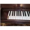 Image 2 : GERHARD STAND UP PIANO
