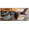 Image 3 : WOODEN BENCH WITH ALL CONTENT