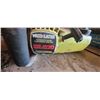 Image 3 : WEED EATER CHAIN SAW MODEL 1220 - HAS COMPRESSION