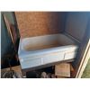 Image 9 : METAL SKID MOUNT BUILDING 12' 1/2'" X 10.5' X 10' TURNED INTO A SMOKEHOUSE - WITH CONTENTS - TO BE M