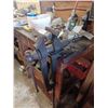 Image 2 : TABLE MOUNTED 4" VISE (BUYER MUST REMOVE)