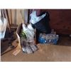 Image 3 : TABLE, CUPS, PAPER PLATES, CASE OF WATER