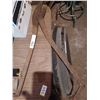 Image 2 : TABLE, LOCK, PLANER, ROPE, ANTIQUE SHEARING TOOL