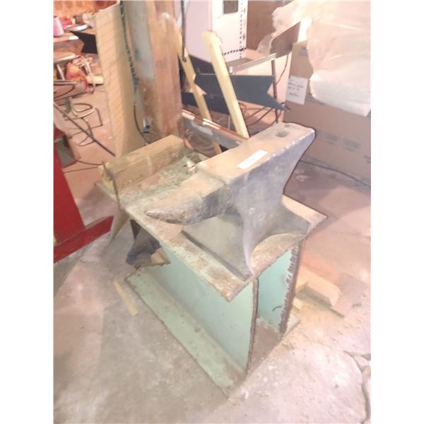 ANVIL ON STAND