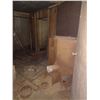 Image 10 : ALL SALVAGABLE CONTENTS (METAL, SIDING, SHINGLES, WIRE ROLL) OF SECONDARY BARN