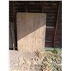Image 2 : JACK ALL AND WOODEN BOARDS IN TRACTOR SHED