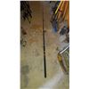 Image 1 : SHAKESPEARE PRO AM 10' FISHING ROD