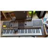 Image 2 : YAMAHA KEYBOARD ON STAND