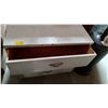 Image 2 : 3 DRAWER CHEST OF DRAWERS