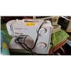 Image 1 : SINGER PRELUDE SEWING MACHINE