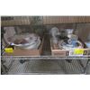 Image 1 : 2 FLATS OF MISC. GLASSWARE, BOWLS, PLATES, CUPS
