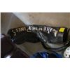 Image 2 : BENTLEY LITE GOLF CLUB CADDY W/COVER & BAG