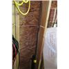 Image 2 : PICK, SLEDGEHAMMER & PRY BAR