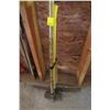Image 1 : PICKAXE, SLEDGEHAMMER & PRY BAR