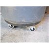 Image 2 : BRUTE RUBBERMAID COMMERCIAL GARBAGE CAN ON ROLLER W/LID