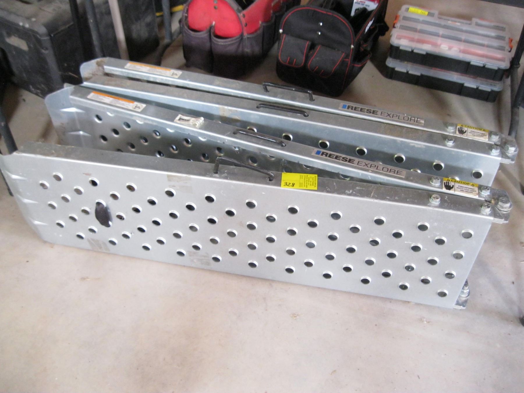 SET OF REESE EXPLORER FOLDING RAMPS