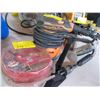 Image 2 : RIGID PALM SANDER W/50 PACK OF 5" DIABLO DISCS