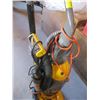 Image 3 : UPRIGHT EUREKA VACUUM CLEANER