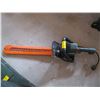 Image 1 : BLACK & DECKER 22" HEDGEHOG HEDGE TRIMMER