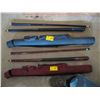 Image 2 : 2 POOL CUES W/CASES