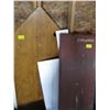 Image 1 : MISC. WOOD SHELVES, PARTIAL STANDS, ETC.