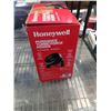 Image 2 : HONEYWELL TURBO FORCE POWER FAN TESTED AND WORKING, RETAIL $39