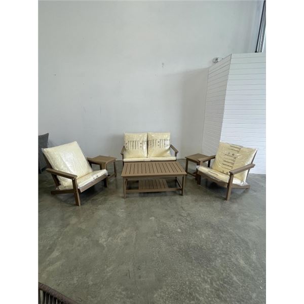 AS NEW FLOOR MODEL 6 PIECE ADIRONDACK CONVERSATION SET W/ BIEGE CUSHIONS - RETAIL $1599