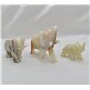 Image 1 : 3 Carved Alabaster Onyx Elephants