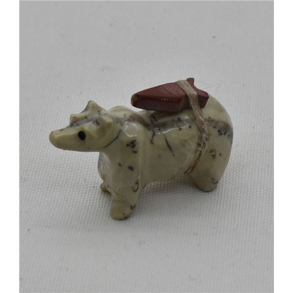 Native American Zuni Bear Fetish with Spirit Pack