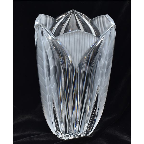 Art Deco Style Vase Frosted Panels of Feathers