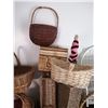 Image 4 : Large Assortment of Weave Baskets and More!