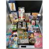 Image 1 : Box Full of Kitchen Supplies Lot