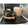 Image 2 : Deep Fryer and Air Fryer Lot Tested and Has Power