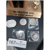 Image 8 : Pictures Trophies and Plaques Lot Plus Coins