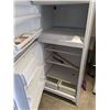 Image 2 : General Electric - Refrigerator Freezer - model: LW18JZVLW-1