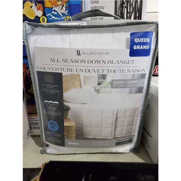 NEW Allied Home queen size all season down blanket