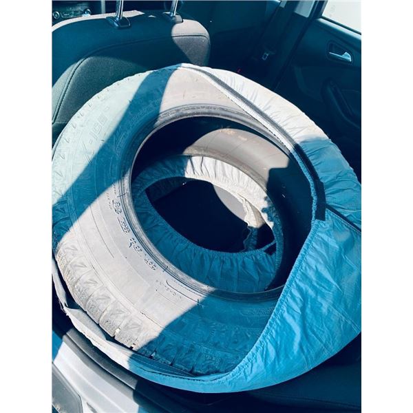 Set of 4 Michelin X ice winter tires 215/55 R16