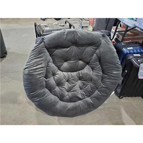 NEW Urban Lounge Oversize folding saucer chair