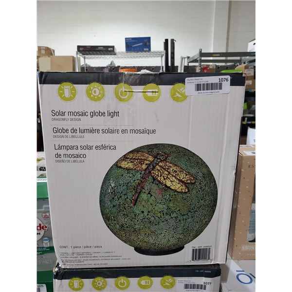 Solar Mosaic Globe Light dragonfly