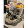Image 2 : Womens Moto Si Snowboard Boots size 6