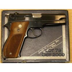 SMITH & WESSON Model 39, #62294, 9MM, 4” barrel,  steel frame, blued finish, adjustable sights,  che