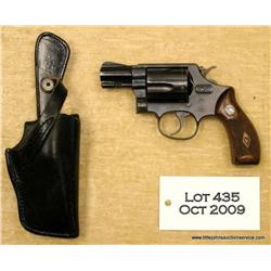 Smith & Wesson pre-Model 36 5-screw, flat latch DA  revolver, .38 special cal., 2" barrel, blue  fin