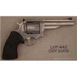 RUGER Redhawk, #500-96698, .44 Mag., stainless,  5.5” barrel, adjustable sights, checkered hard  rub