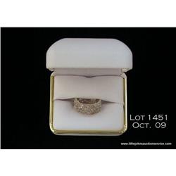 Very finely carved 10 karat white gold ladies ring  set with approx. 1.00 carats in diamonds of H-I 