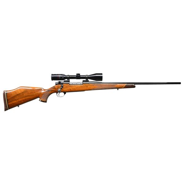 WEATHERBY MKV CUSTOM DELUXE BOLT ACTION RIFLE.