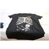 Image 5 : (2) T-Shirts (XL 1 is a Maternity Shirt)