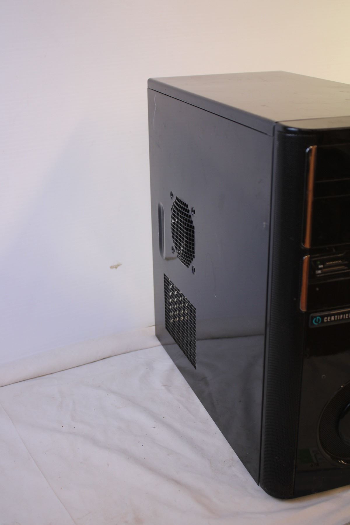 Windows 7 Computer Tower (Not tested) - Bodnarus Auctioneering