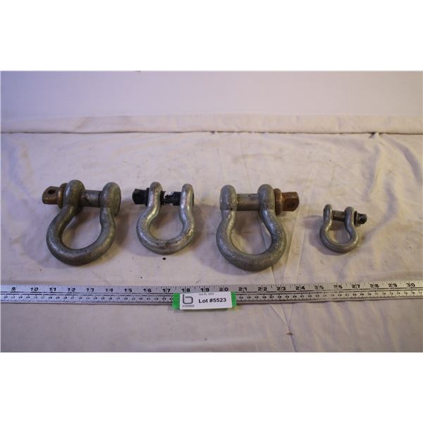 (4) Clevis and Pins - Bodnarus Auctioneering